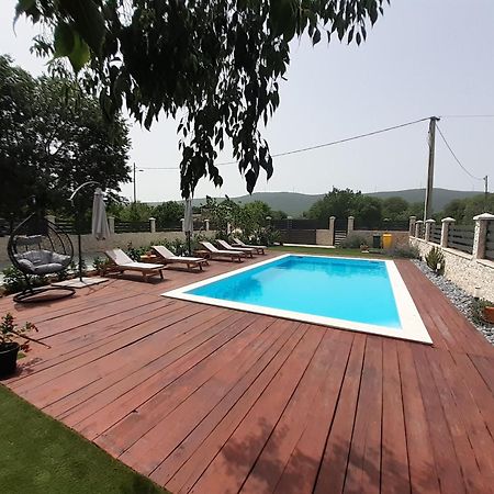 Apartment Karla Snb Лозовац Екстер'єр фото