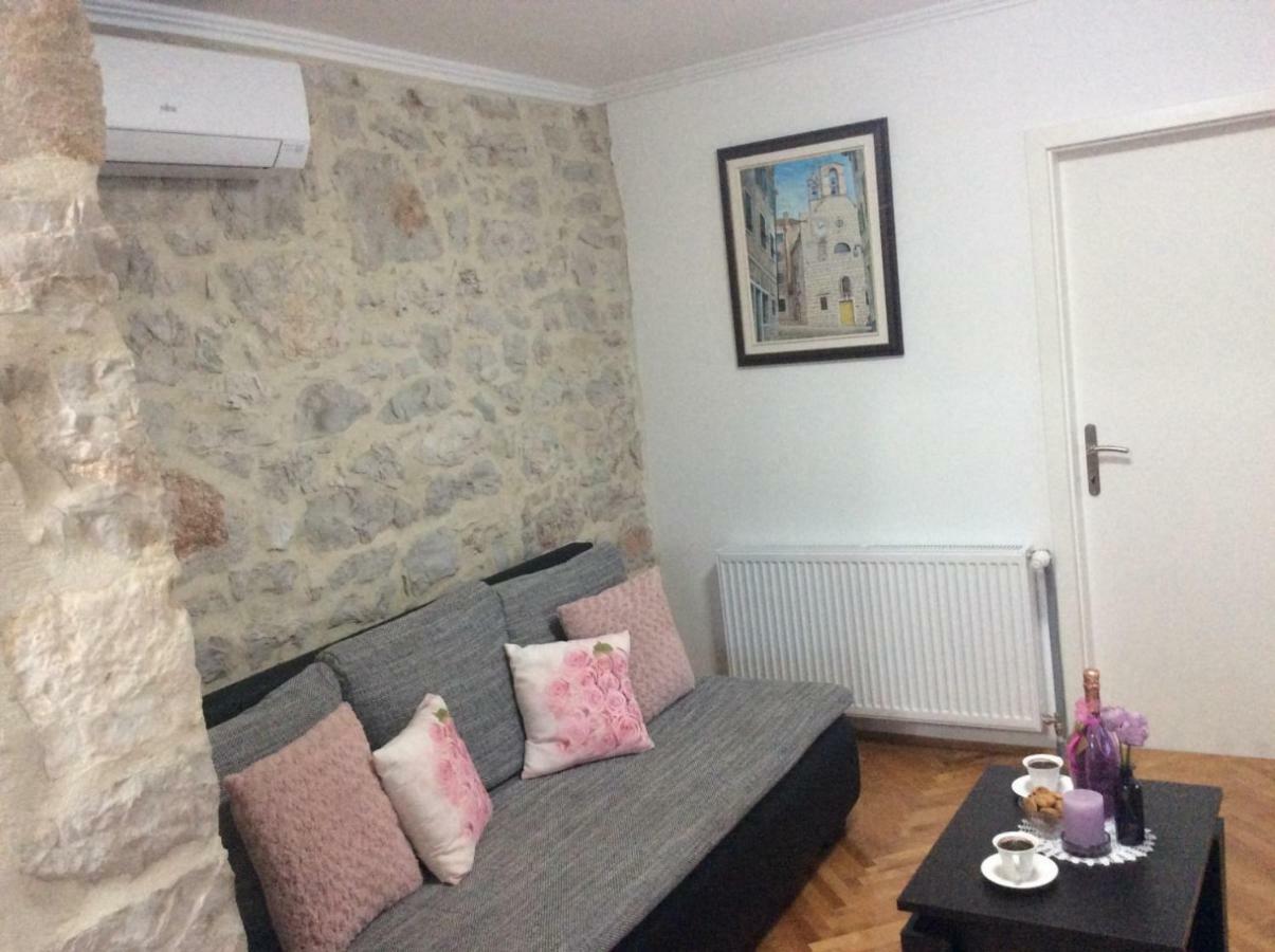 Apartment Karla Snb Лозовац Екстер'єр фото